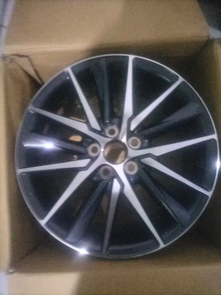 Velg Camry Baru 1 Pcs