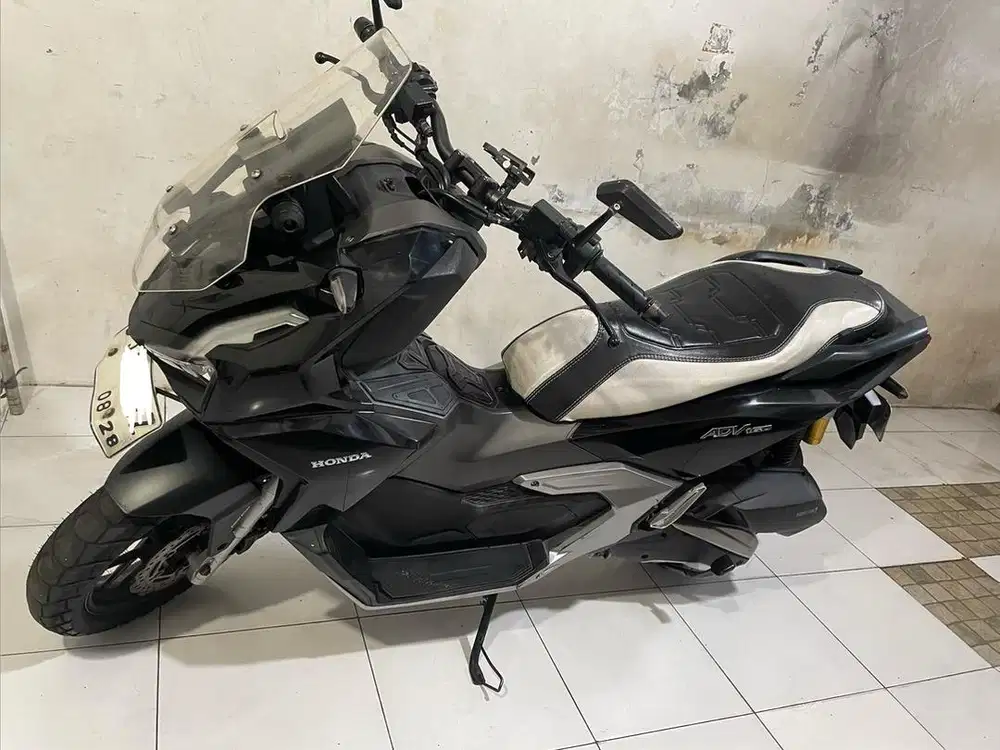 Honda ADV 160 CBS 2023 Dynamic Black