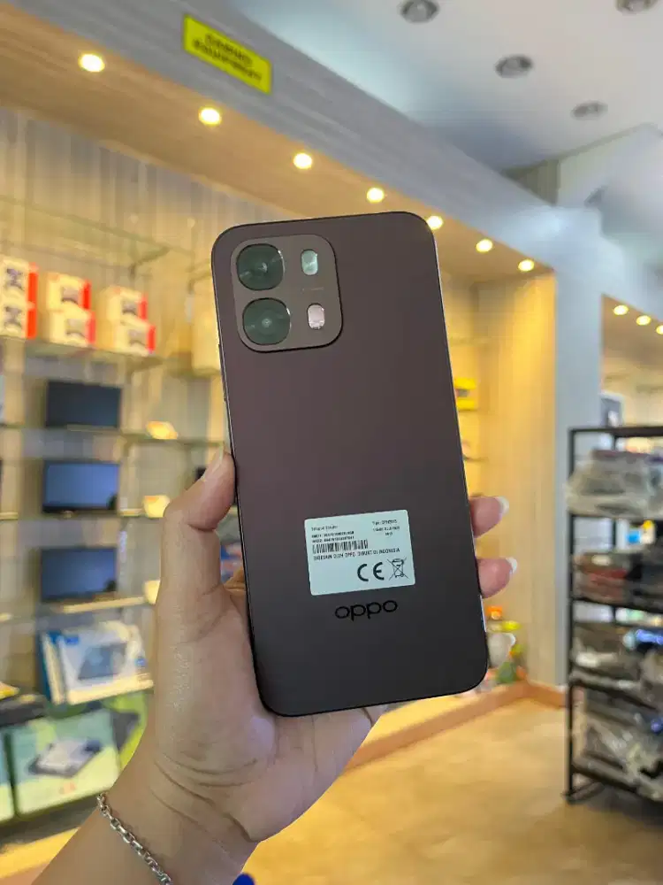 Oppo A6s 8/128 dan 8/256