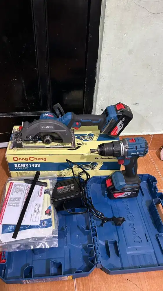 Circulaw saw & bor cordles dong cheng