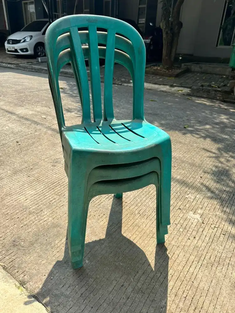 Kursi Plastik Nappolly Senderan Hijau