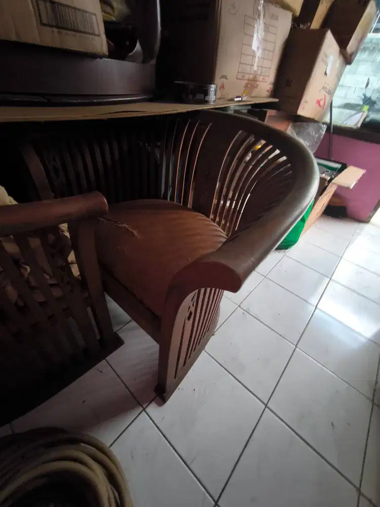 Furniture meja, kursi, lemari dan lemari tv jati