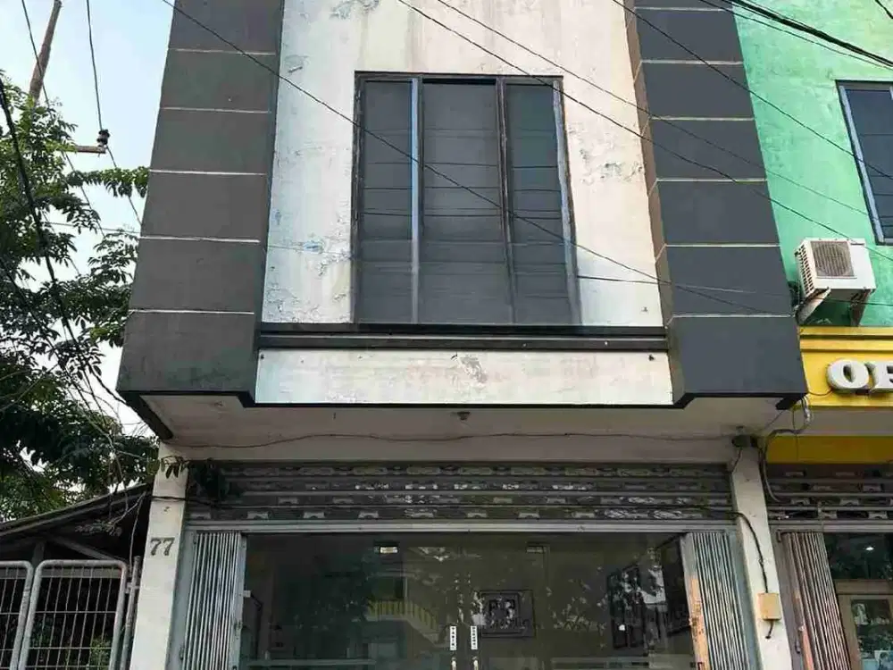 Dijual Ruko 3 Lantai Raya Dharmahusada