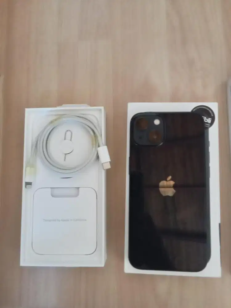 iPhone 13 128 GB garansi iBox resmi second pemakaian pribadi no minus