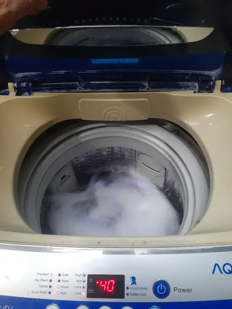 Mesin cuci aqua