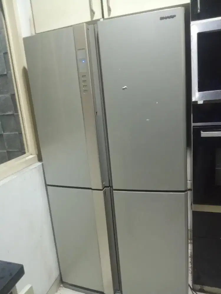 KULKAS SHARP 4 PINTU