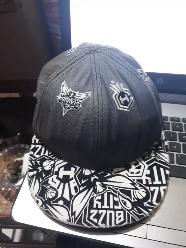 Topi Hyflat NBA Charlotte Hornets