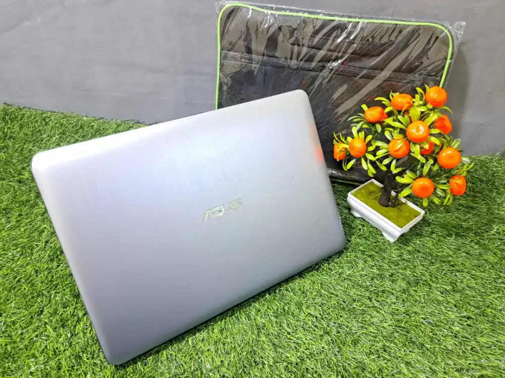 Laptop Asus X441B AMD A4 ram 4 GB HDD 500 GB siap pakai lancar jaya