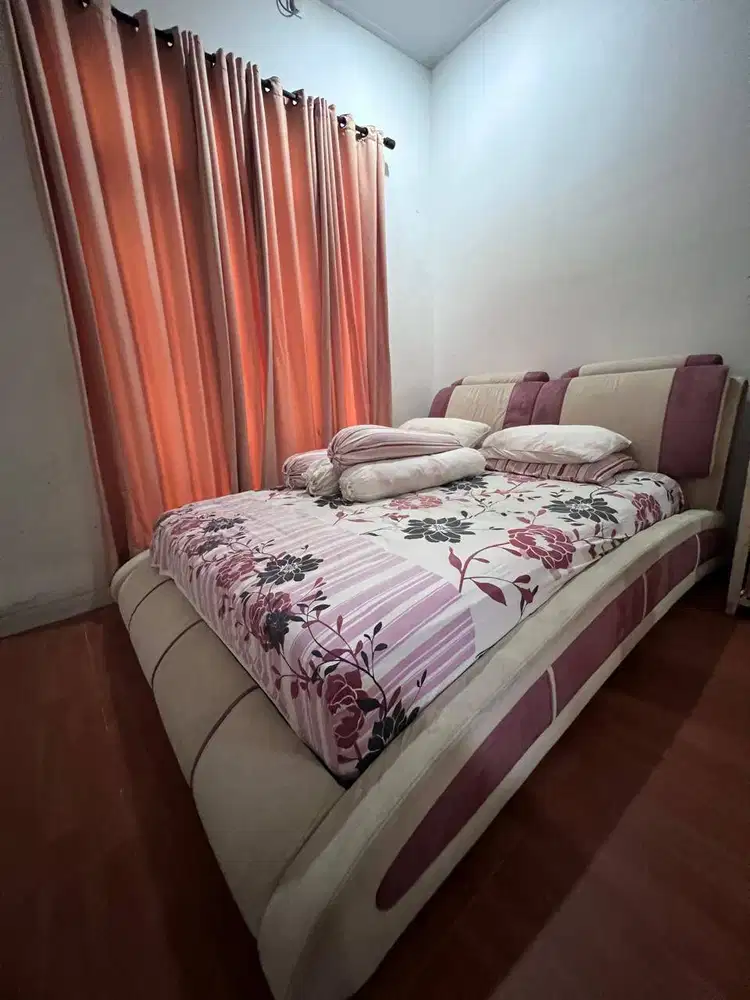DIJUAL KASUR LATEX & DIPAN TEMPAT TIDUR Uk QUEEN & Uk 2 TINGKAT