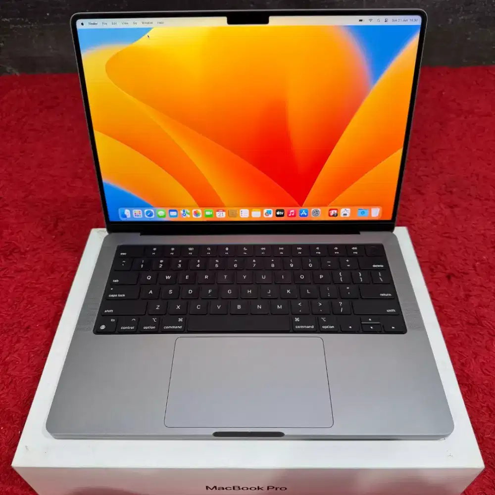 Macbook m1 pro 2021 14 inch ram 16gb ssd 512gb fullset bisa cod