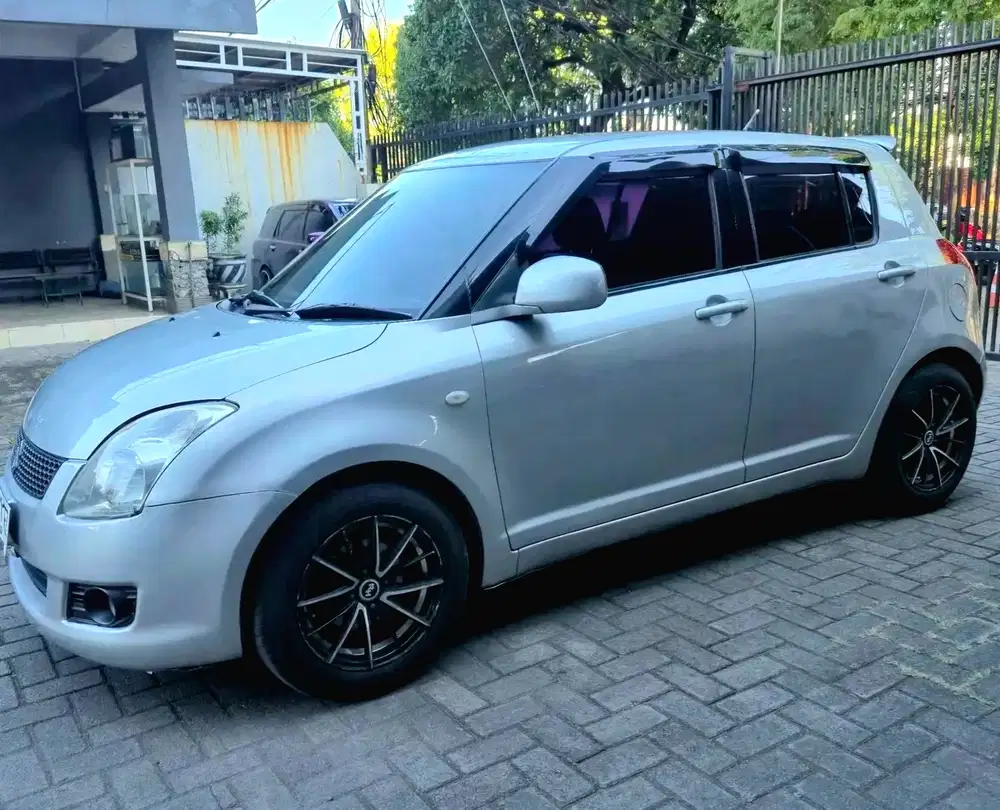 Suzuki Swift 2011 Bensin