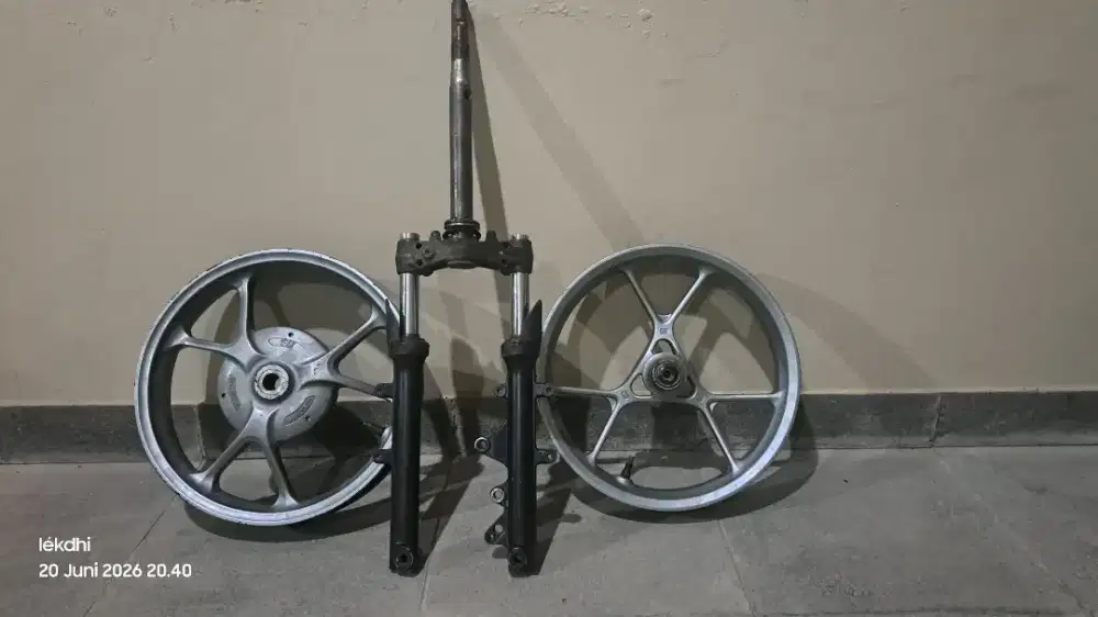 Velg + segi 3 + shockbreaker lexy