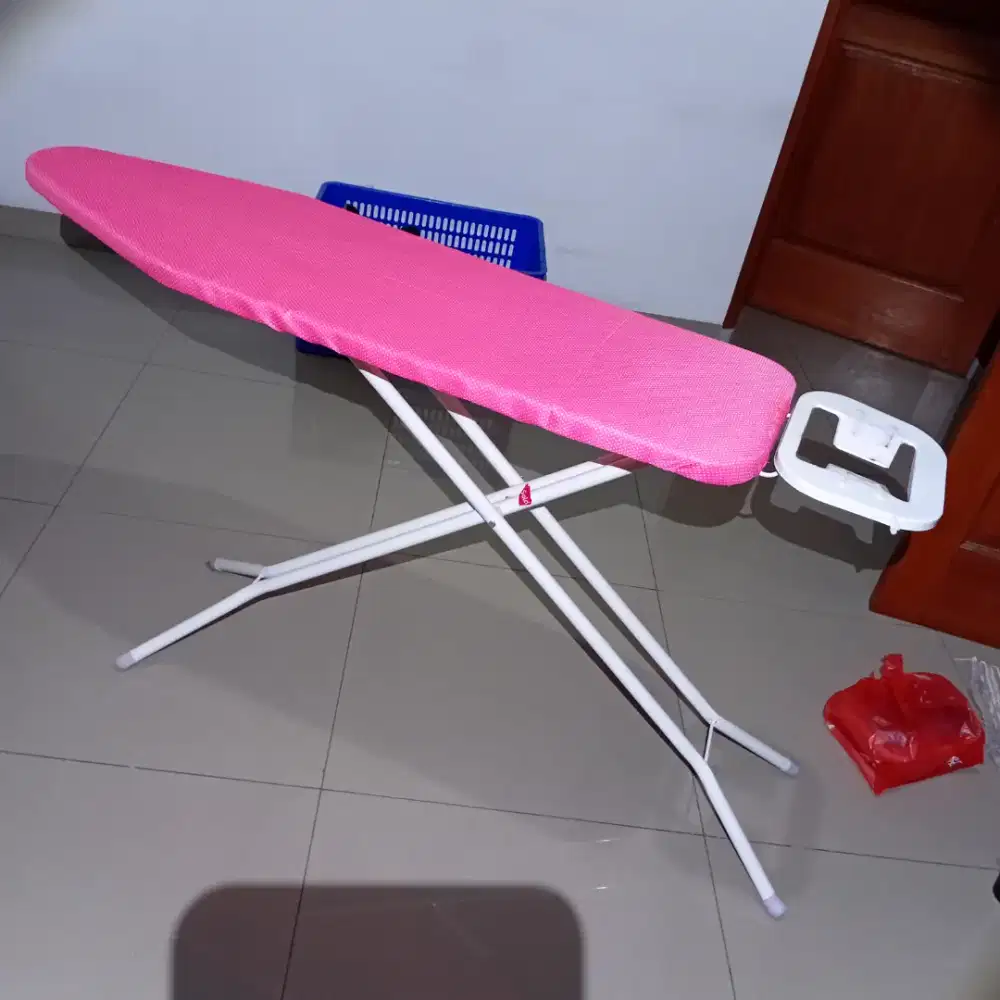meja setrika masih bagus