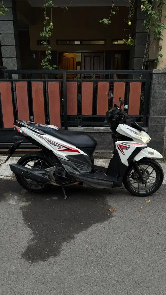 Honda vario led old 125 tahun 2015 masih standar (orian) tgn pertama
