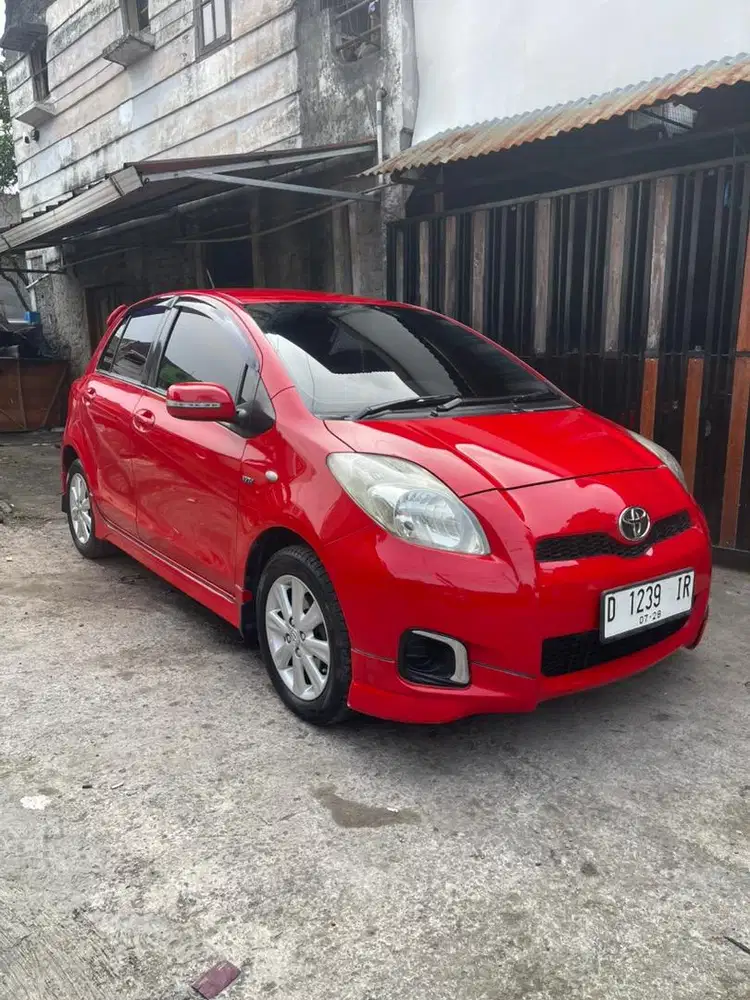 Yaris E matic 2013