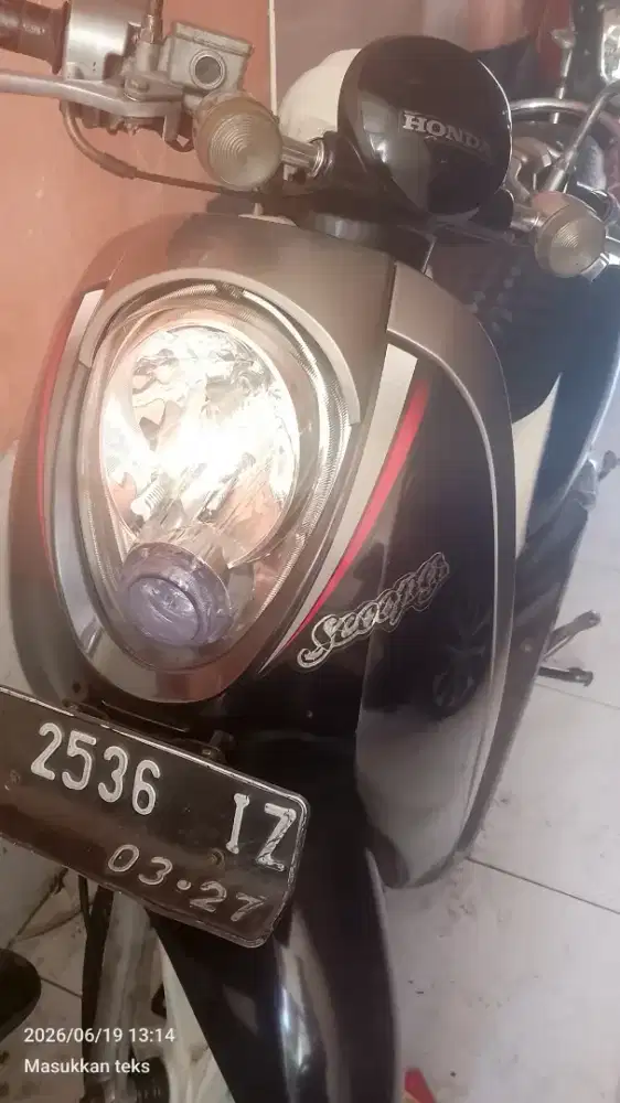 Honda Scoopy 2012 ,karbu  standaran mesin bagus sekali