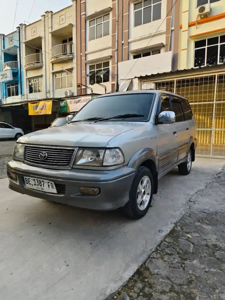 Kijang krista disel MT