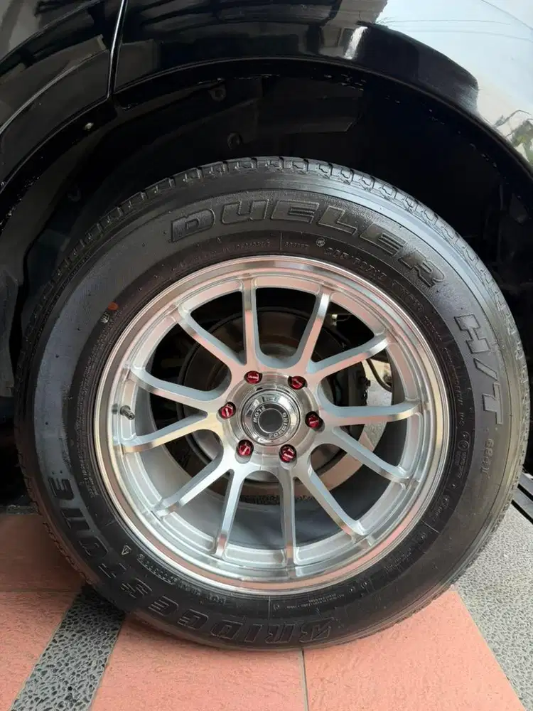 Di jual velg venom NF ring 18 full polish