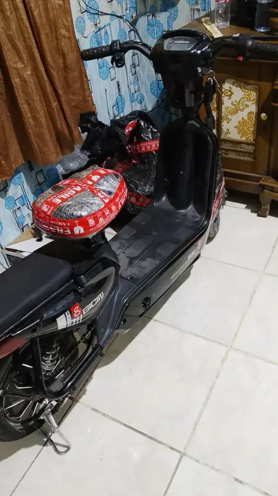 Jual selis baru buka tapi barang tidak bisa di pakai dan apa ada nya
