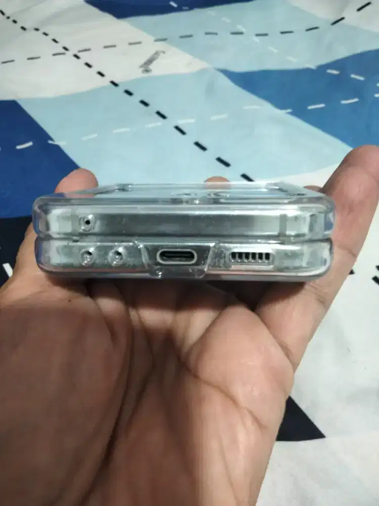 Di jual cepat Samsung galaxy flip5 ram 8 dan internal 256 gb