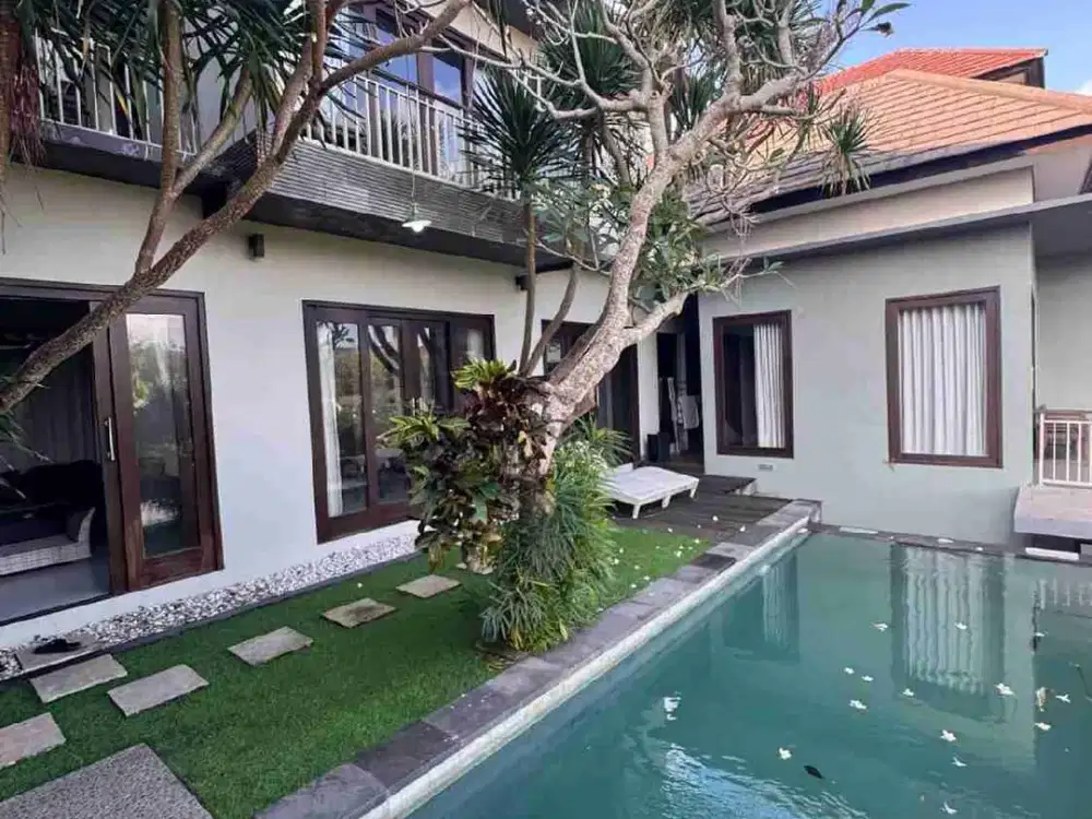 dijual villa 4 bedroom dekat hotel Ayana jimbaran Kuta Selatan Badung Bali