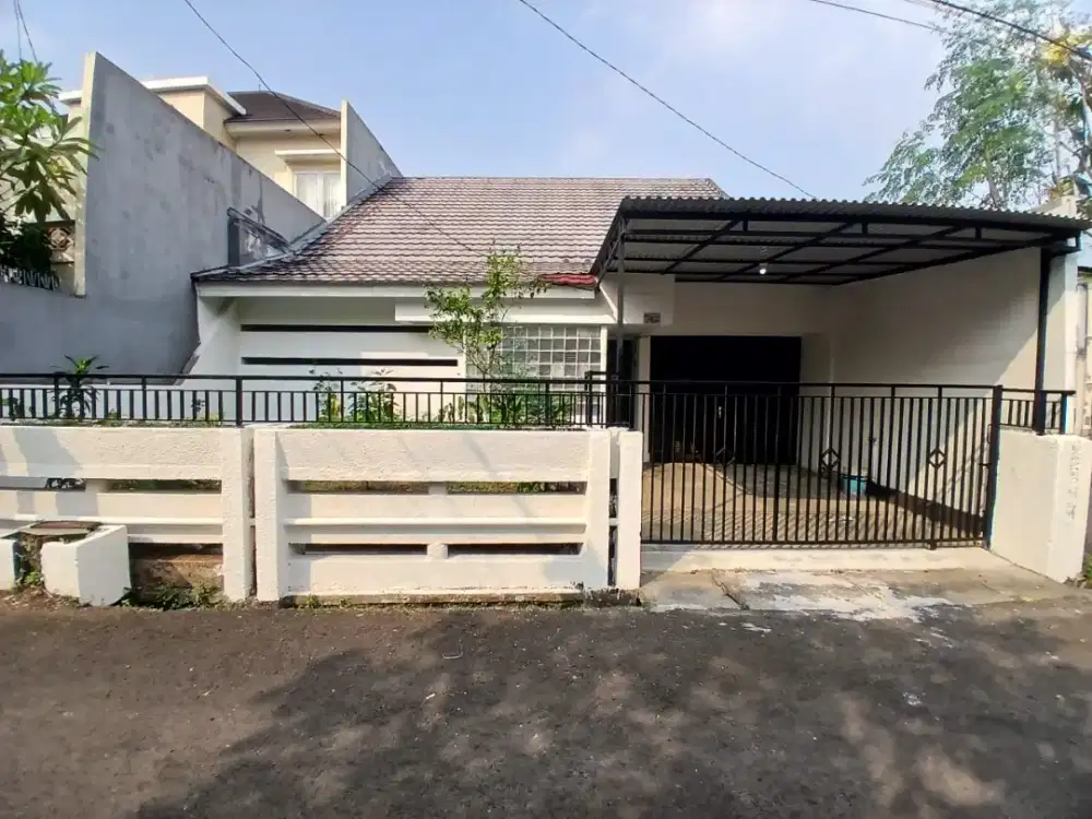 Disewakan Rumah Luas 5KT | Bisa Tinggal + Usaha/Kantor | Rempoa
