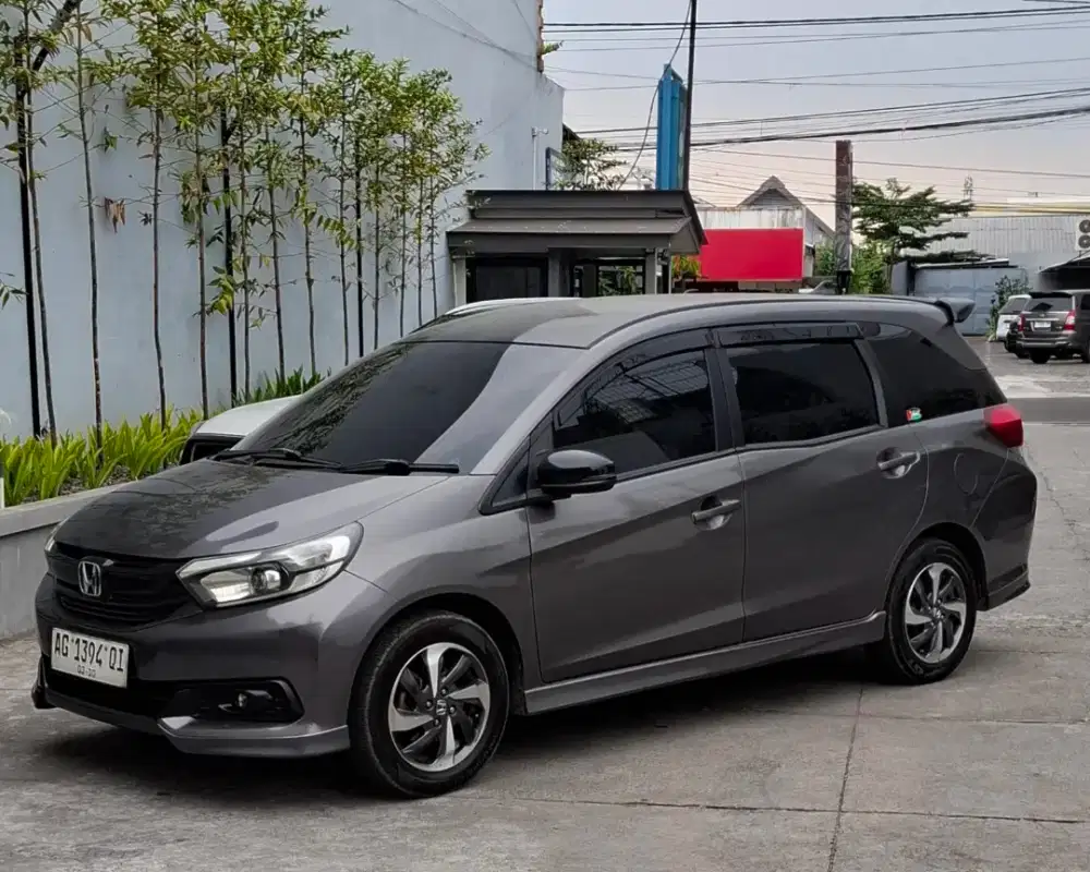 Honda mobilio e manual 2018
