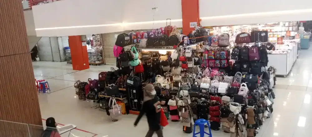 Lowanga kerja Katya wanita lokasi pasar pagi mangga dua