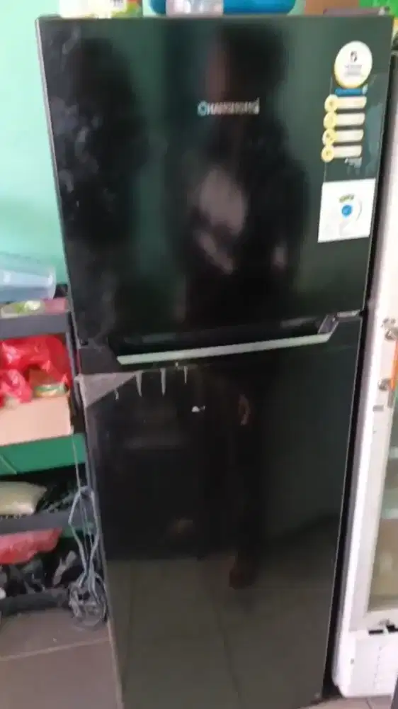 Kulkas changhong 2 pintu