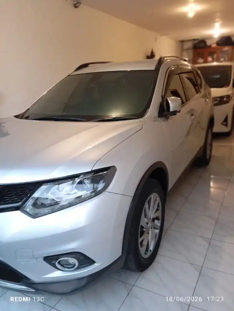 Dijual Mobil Xtrail