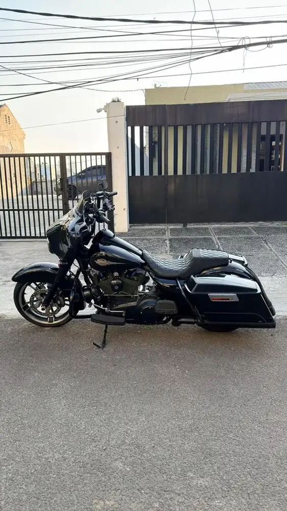 ELECTRA GLIDE MODIF STREETGLIDE
