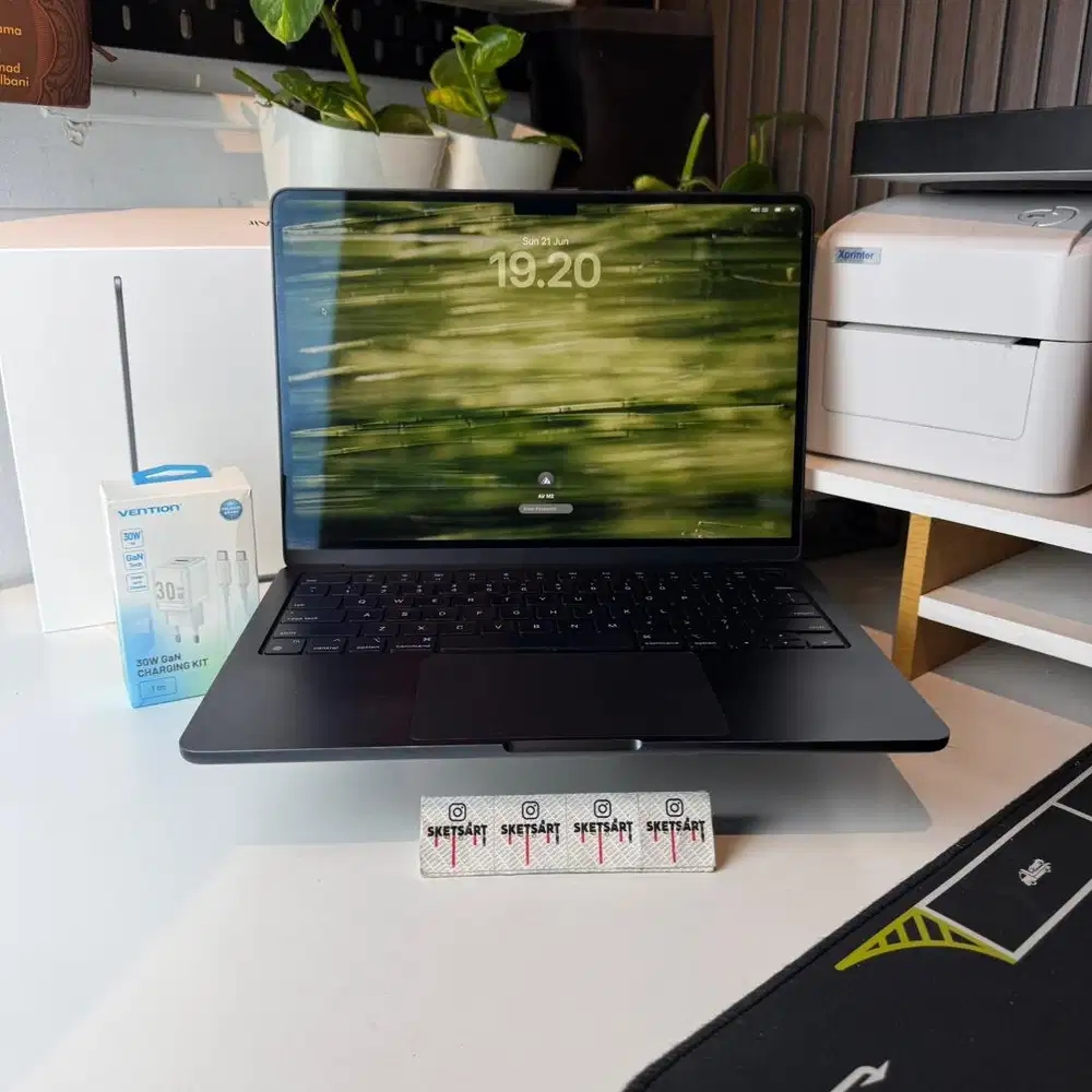 MacBook Air M2 8/256gb Midnight Battery Health 83%