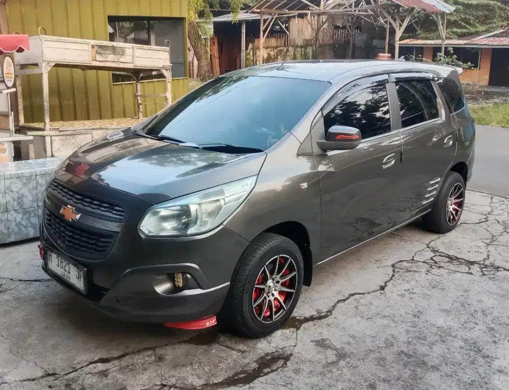 Chevrolet Spin LS 1.2 MT 2013