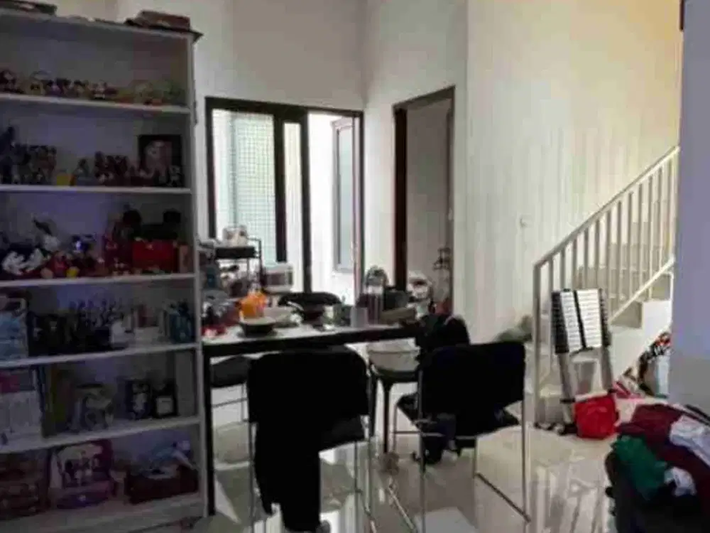 Dijual rumah harga di bawah pasaran! lokasi nyaman strategis. (via lelang)