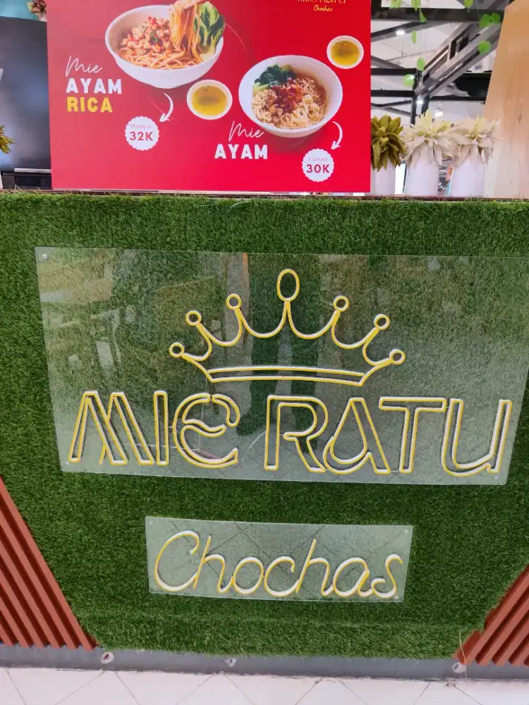Di cari karyawan resto bakmi Ratu