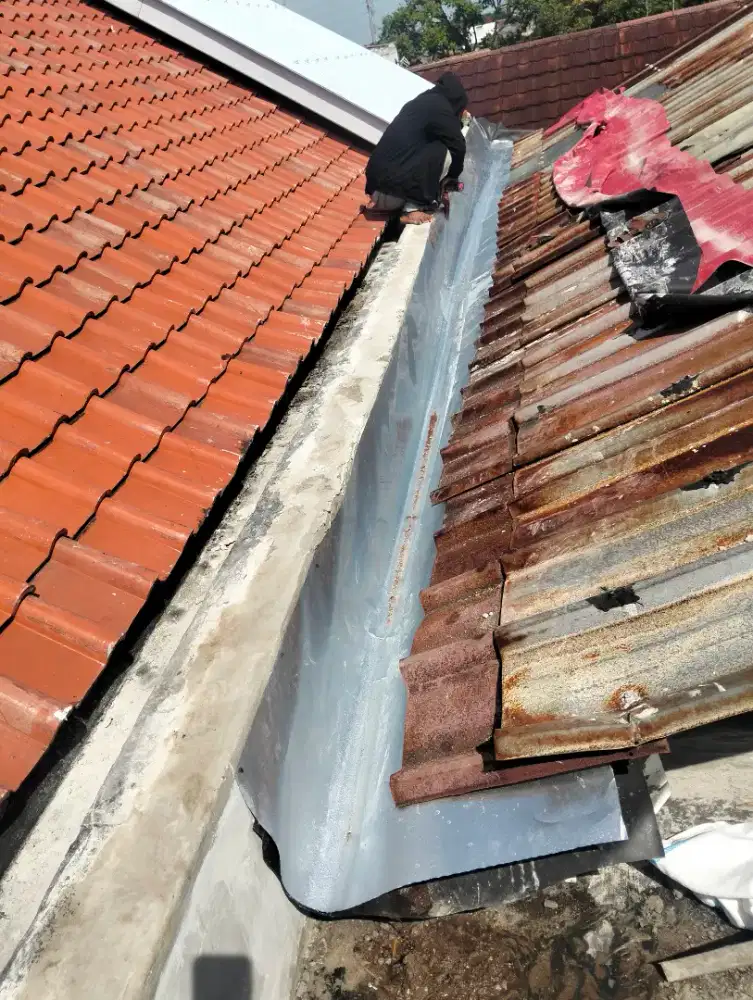 Tukang atap bocor ganti atap rumah dll