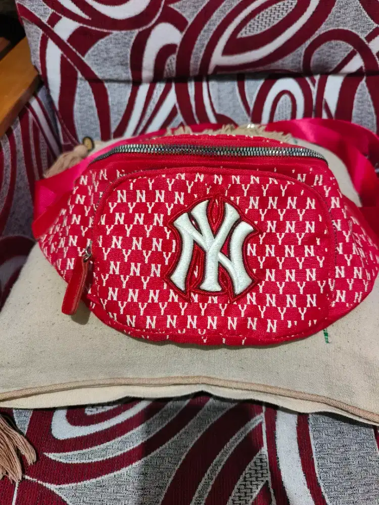 Waistbag MLB Red Original Kondisi Second No Minus