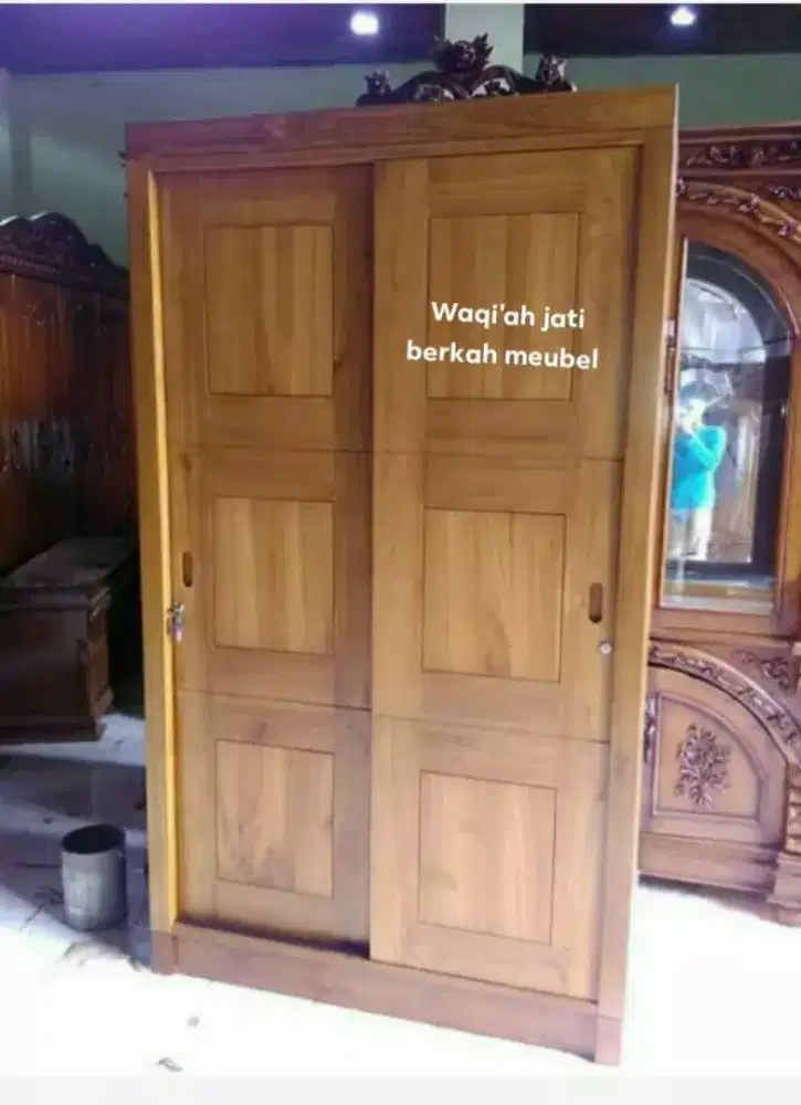 Lemari baju minimalis pintu 2sledeng ,bahan kayu jati tua