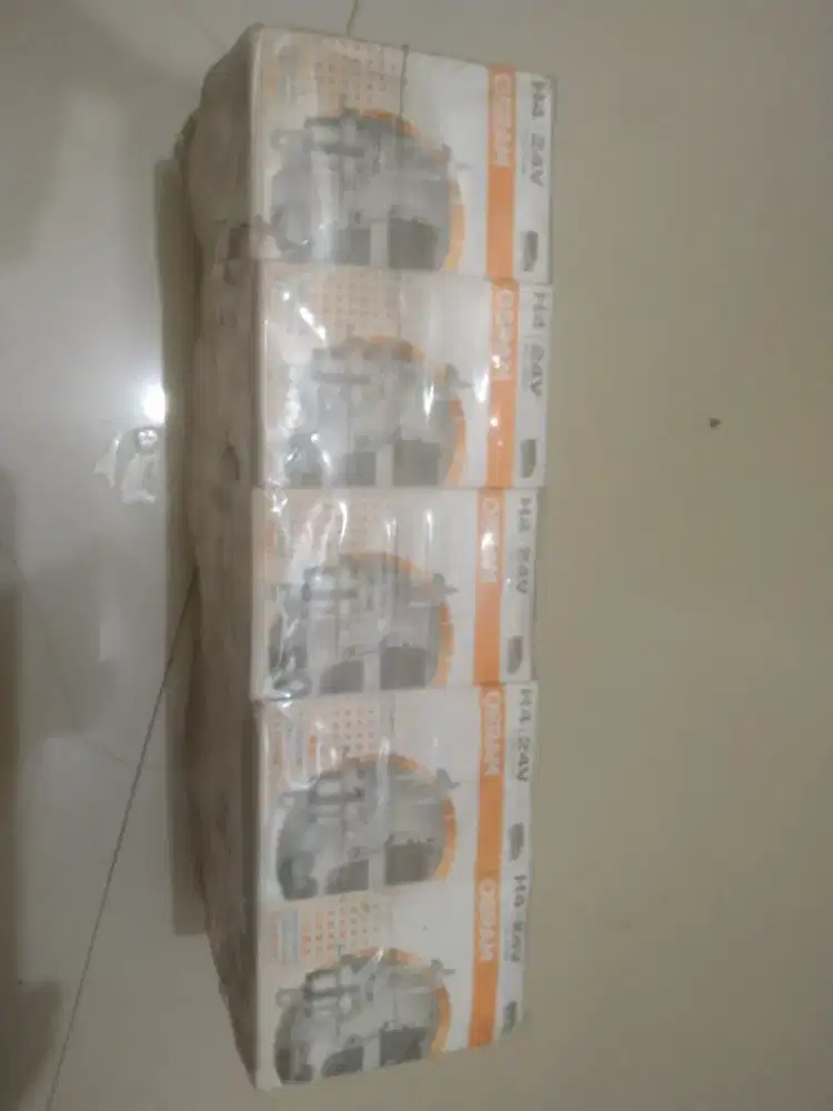 Lampu merk OSRAM H4 24v 75/70w barang baru iya