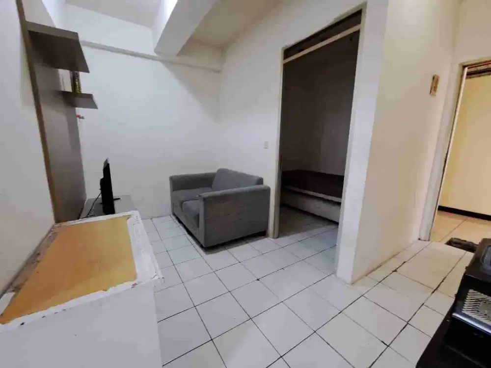 Apartemen Menteng Square dekat UI Salemba  Jakpus disewakan lantai terendah 2 BR furnished