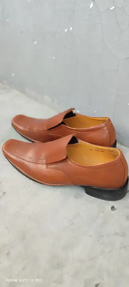 Sepatu Kulit BUCCHERI Ori ( Like New )