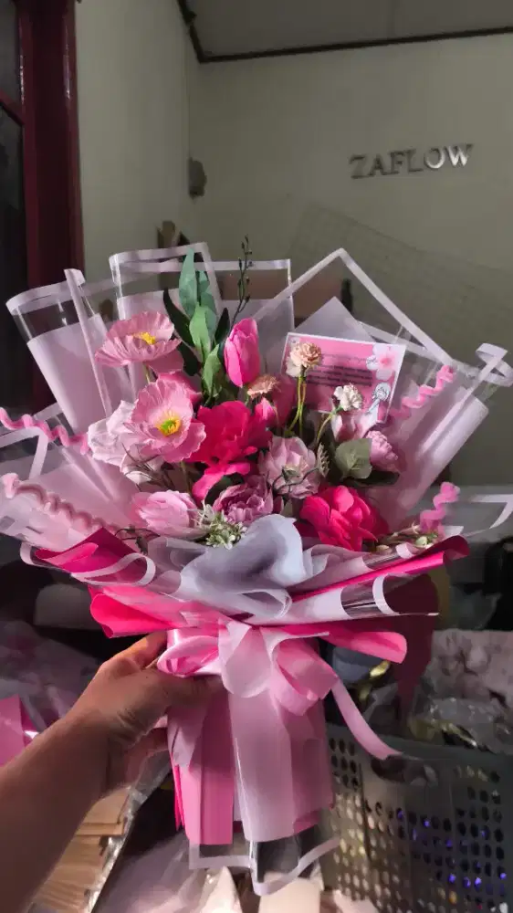 Asisten Part Time Florist / Pembuat Buket