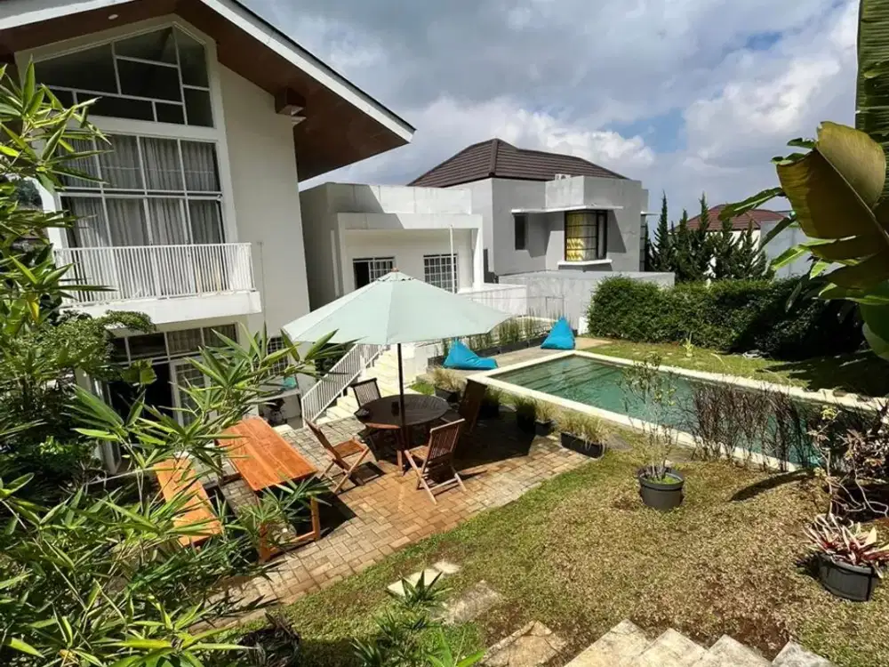 Jual Rumah VILLA MEWAH Bonus Furnished di Resort DAGO PAKAR Bandung Utara ada private Pool