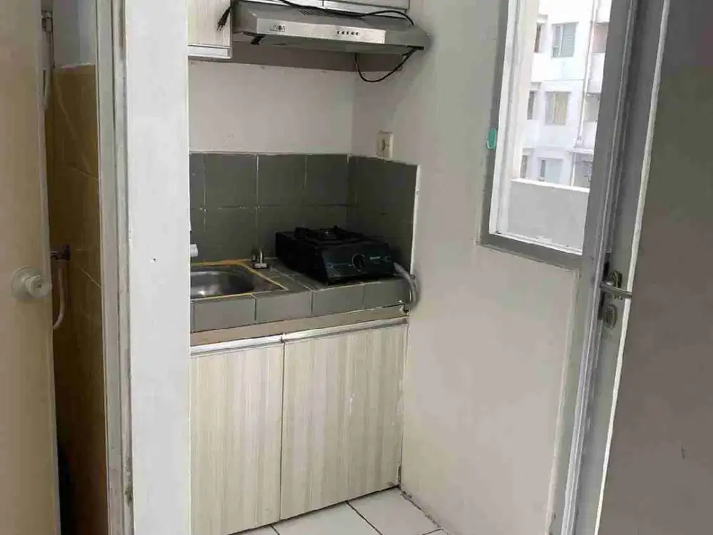 Menteng Square Senen Jakarta pusat  semifurnished disewakan termurah lantai rendah