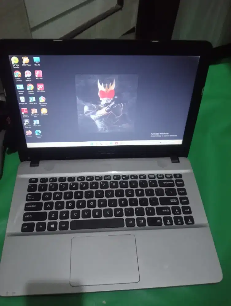 di jual laptop asus