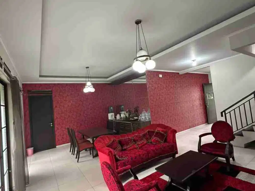 Jual Rumah Besar Full Furnished Kota Baru Parahyangan LT 392 m² Cocok Hunian Elite