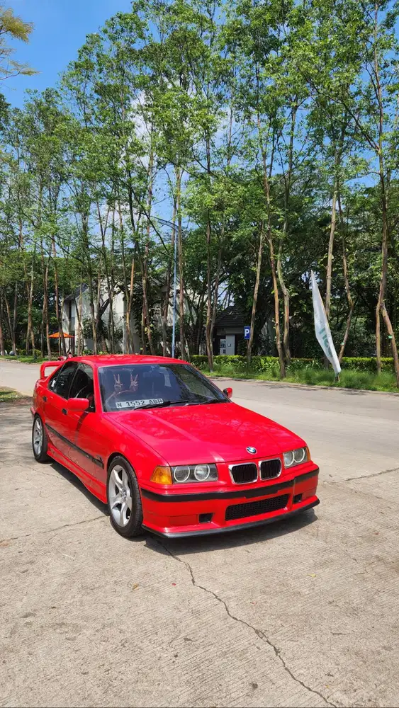 BMW e36 318i M/T good condition!