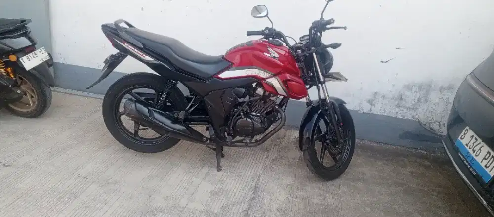 Motor Verza cb 150 merah hitam 2019