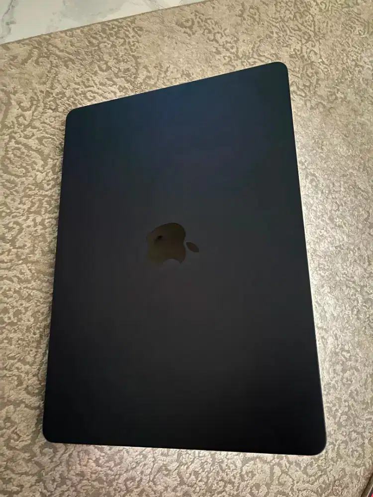 Macbook Air M2 2022 16/256 GB