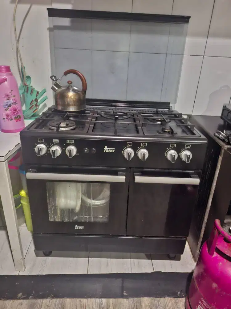 kompor+oven merk TEKA